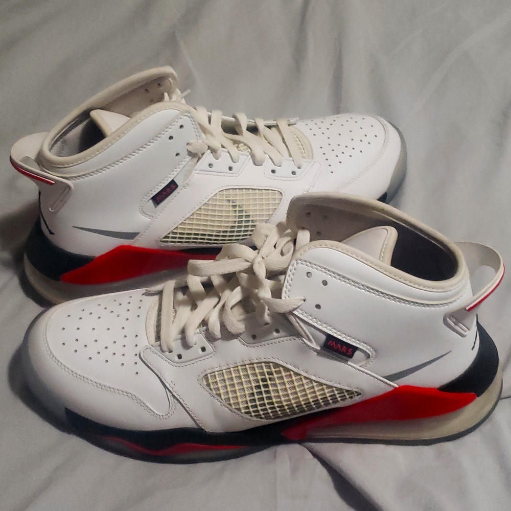 Mens mars air jordan 10.5